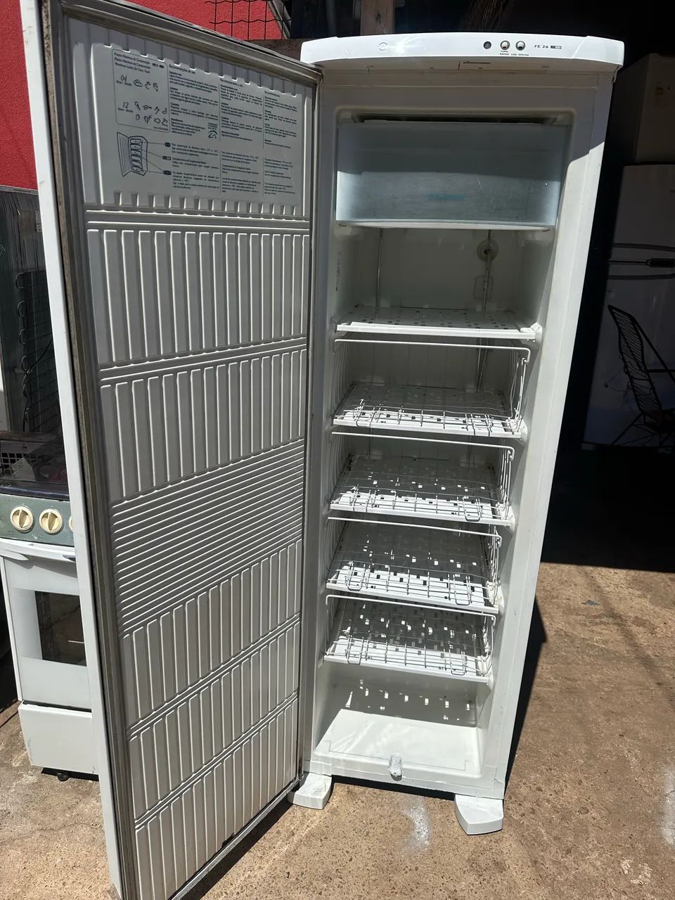 Vendo freezer Eletrolux  - Foto 3