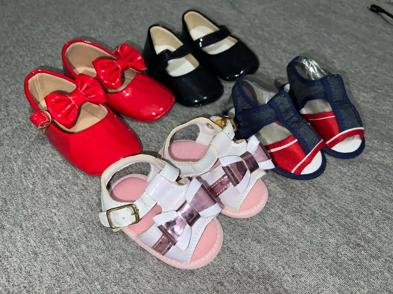 Lote 4 sapatinhos para bebê  0 a 12 meses 