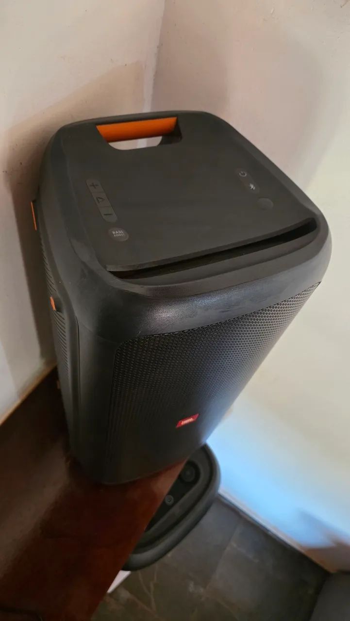 Caixa de Som JBL PartBox 300