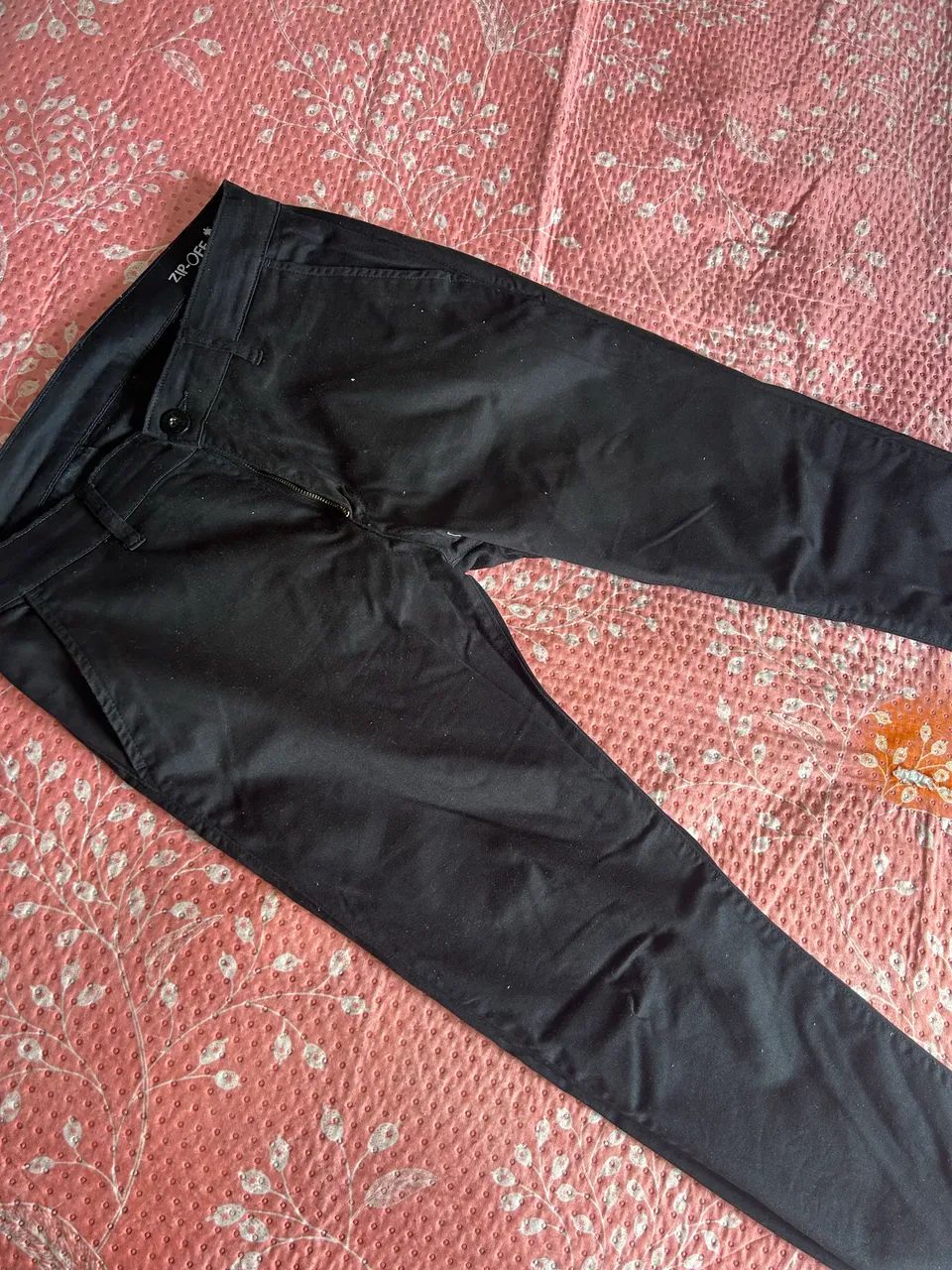 Calça zip off nova