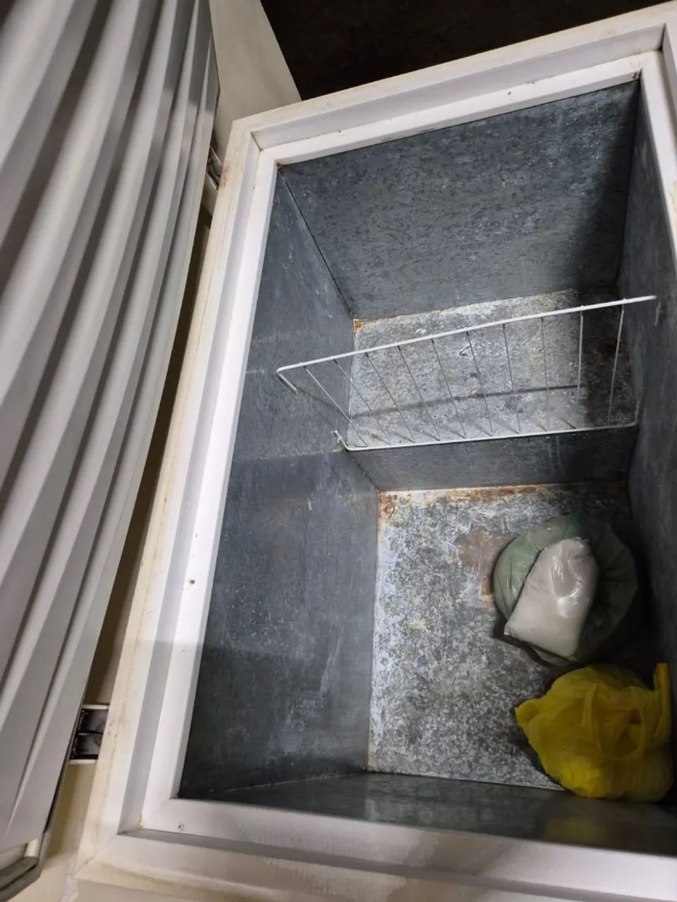 Vende-se Freezer Horizontal  - Foto 2
