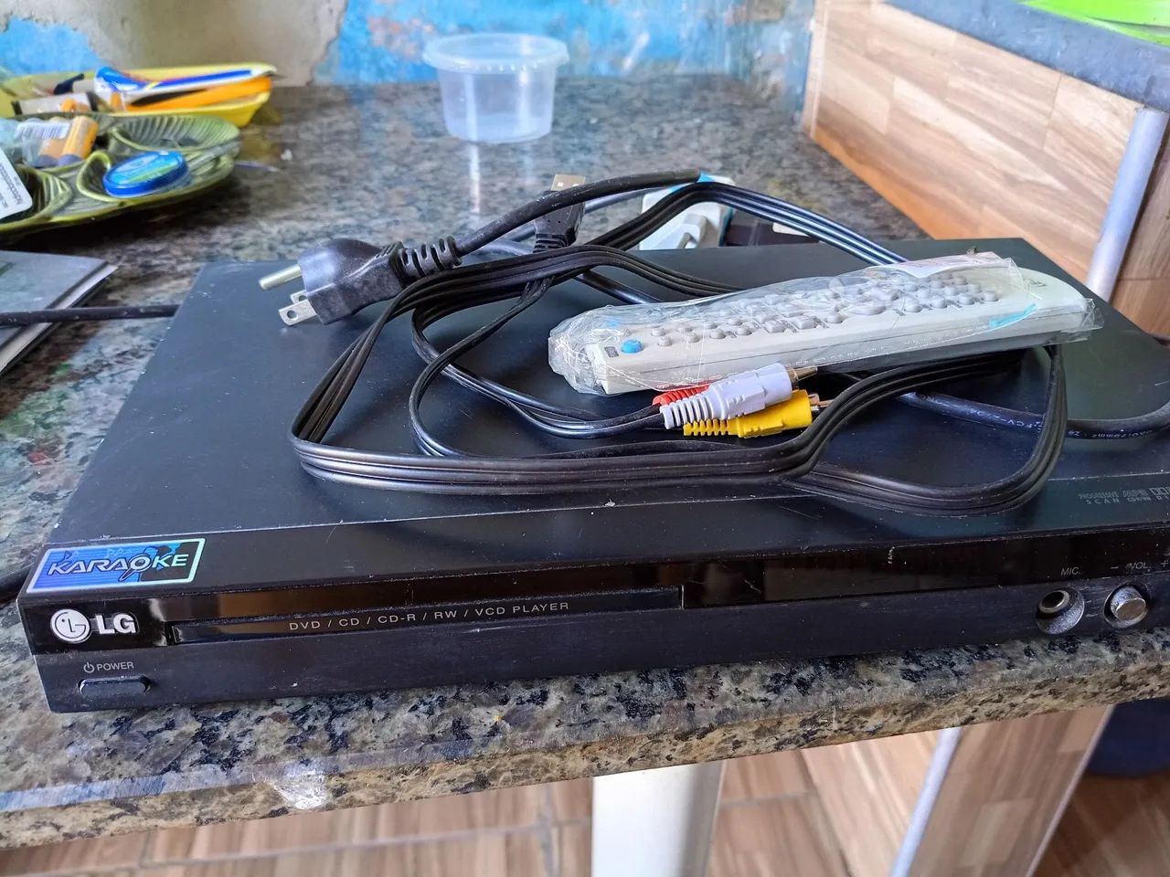 Vende-se DVD