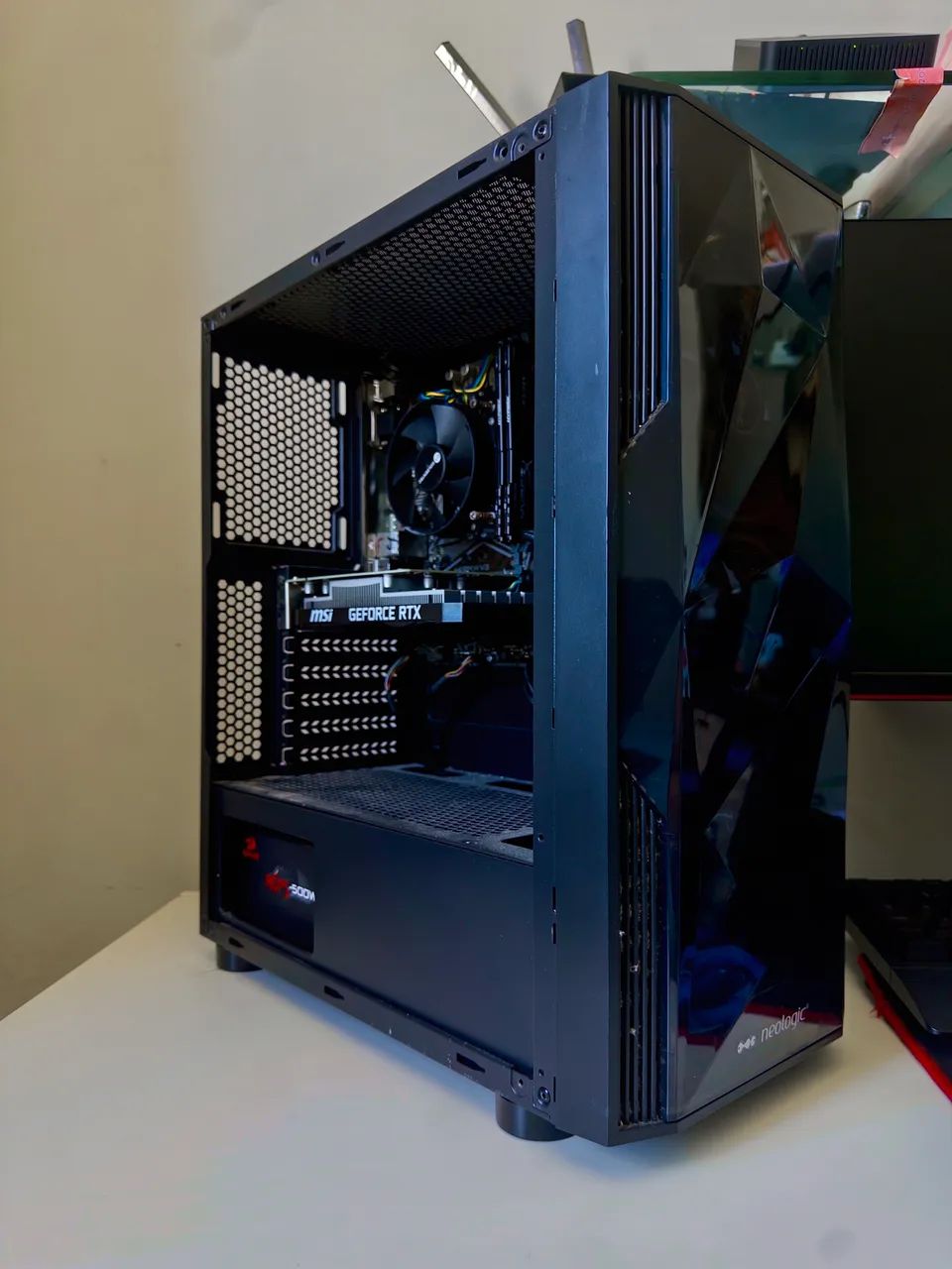 PC Gamer i7-10700F + RTX 3050 + 16GB RAM + 1TB