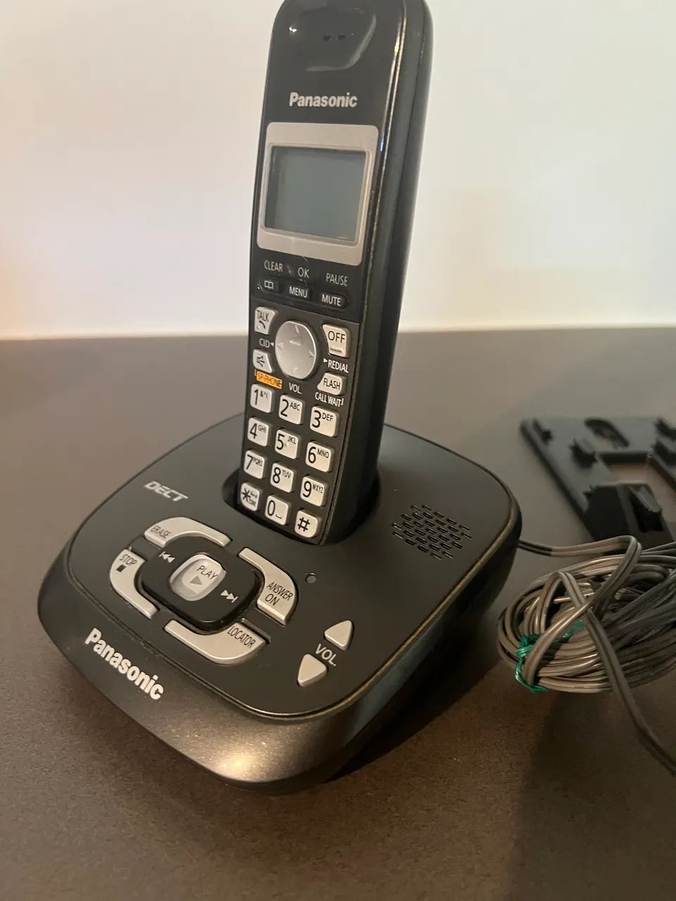 Telefone sem fio Panasonic Dect KX-TG4021LA