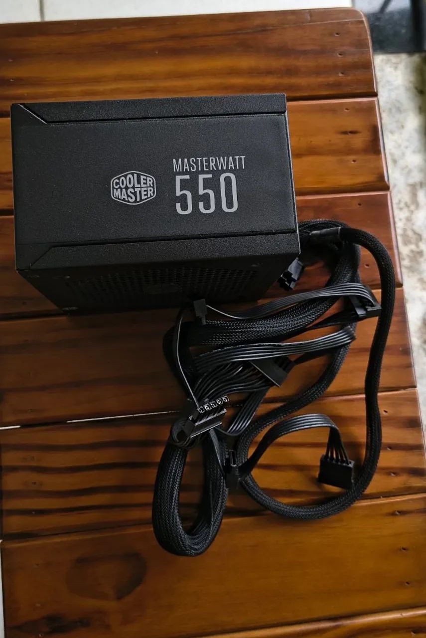 Fonte cooler Master 550 watt semi modular  - Foto 3