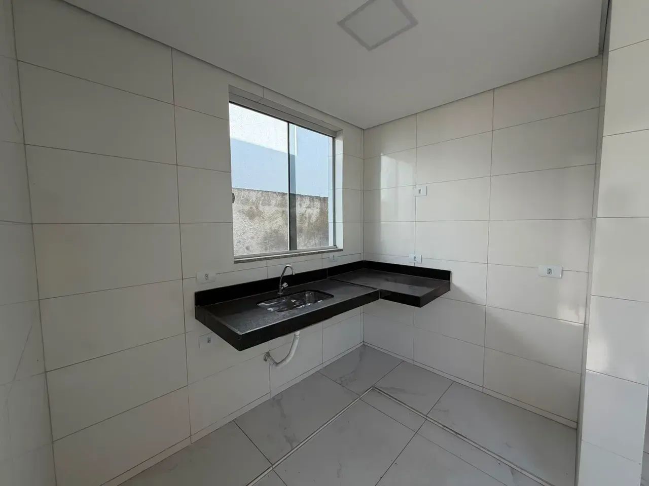 Casa com 3 quartos sendo 1 suíte 3 banheiros 2 vagas - Foto 5