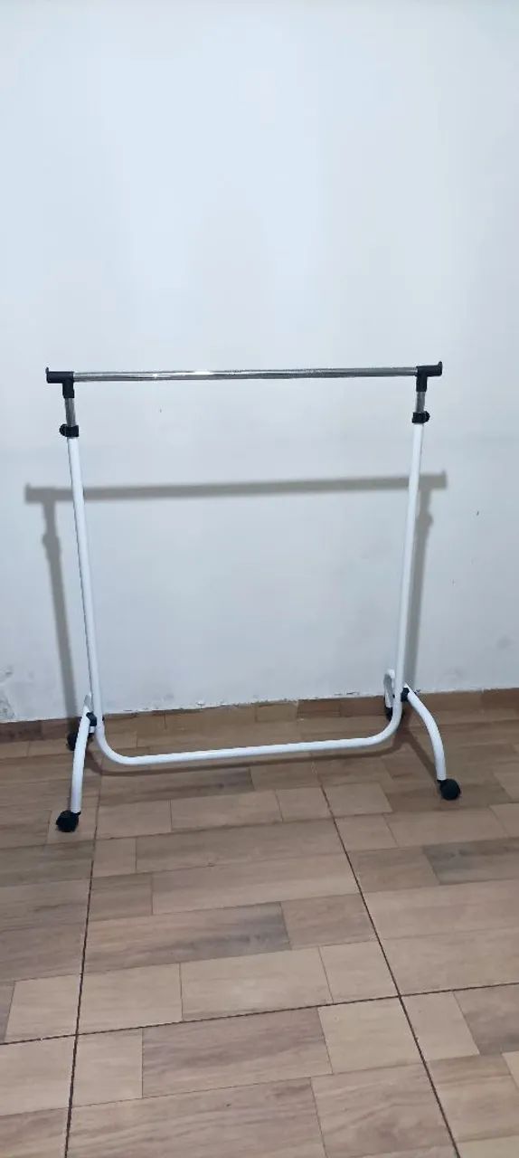Arara p/ roupas - 165cm x 93cm - Foto 2