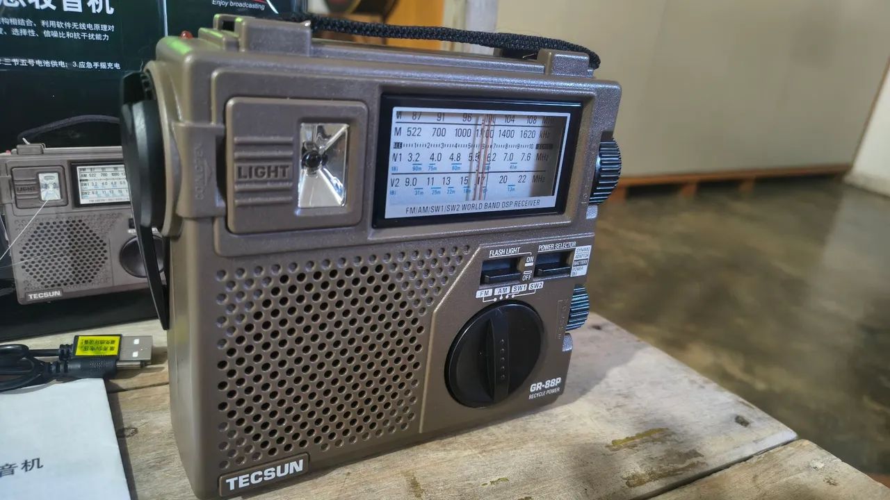 Rádio TECSUN GR-88P... ZERADO.
