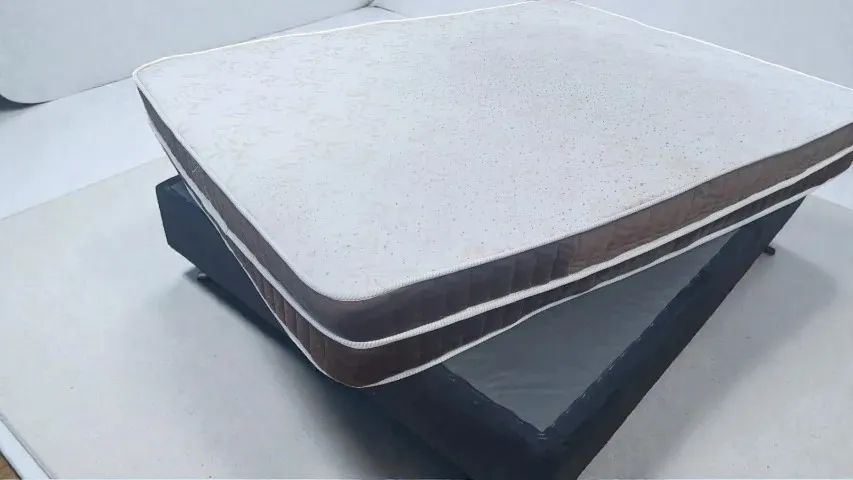 Cama de casal tamanho padrão, em bom estado. - Foto 3