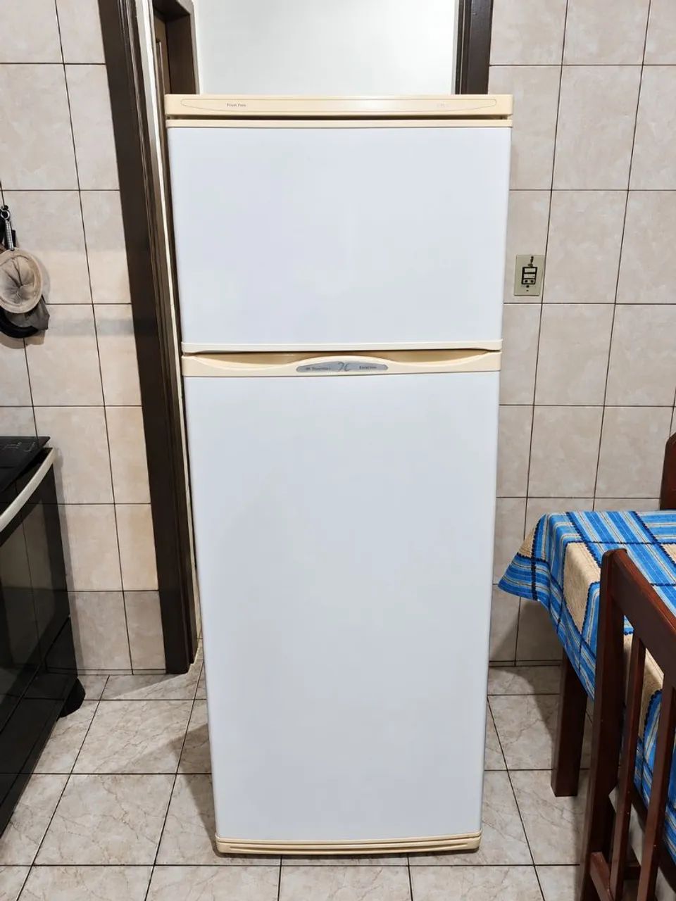 Vendo geladeira CCE funcionando perfeitamente  - Foto 2