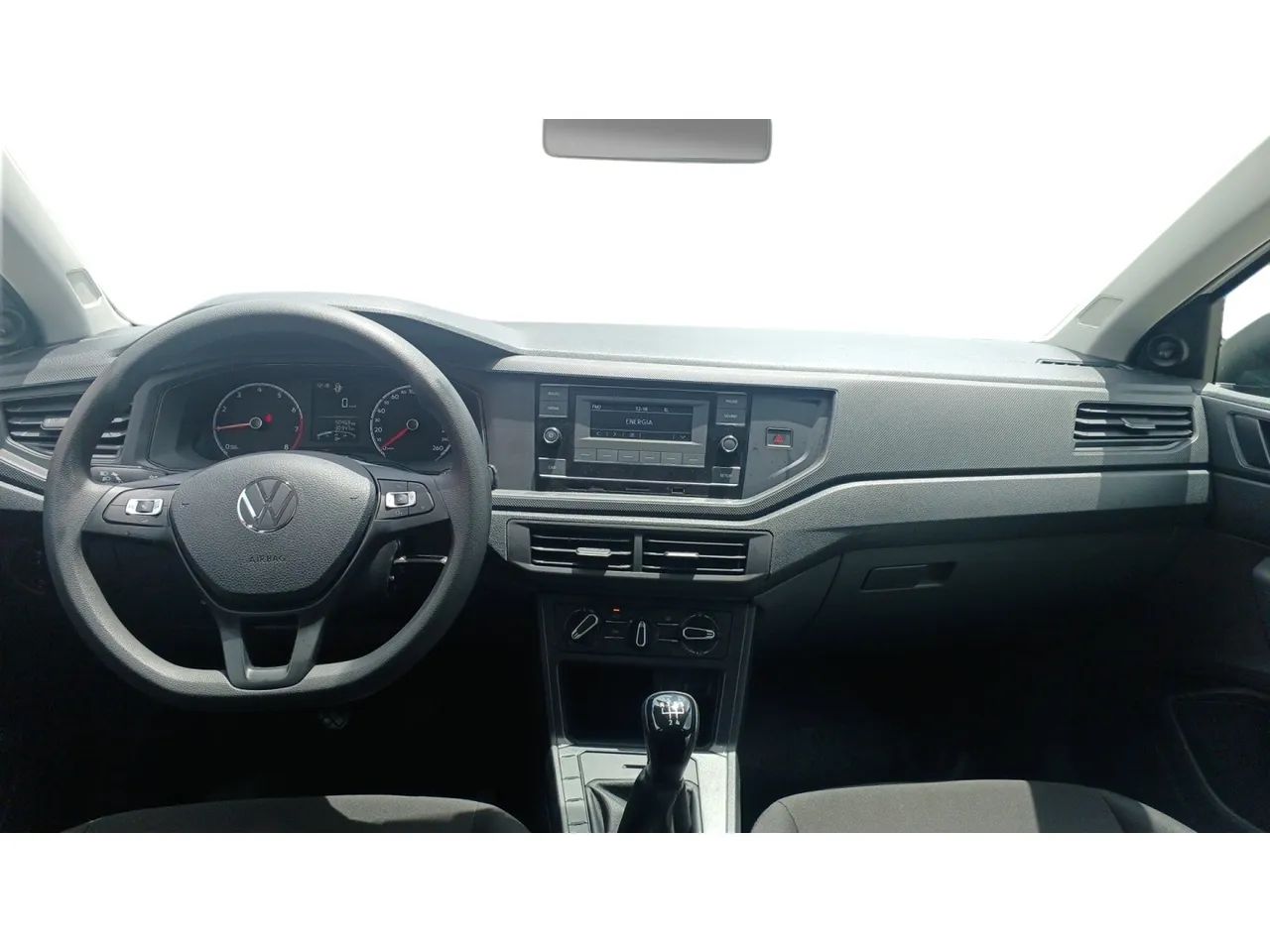 Volkswagen Polo Track 1.0 Flex 12V 5p, foto 10 de 16