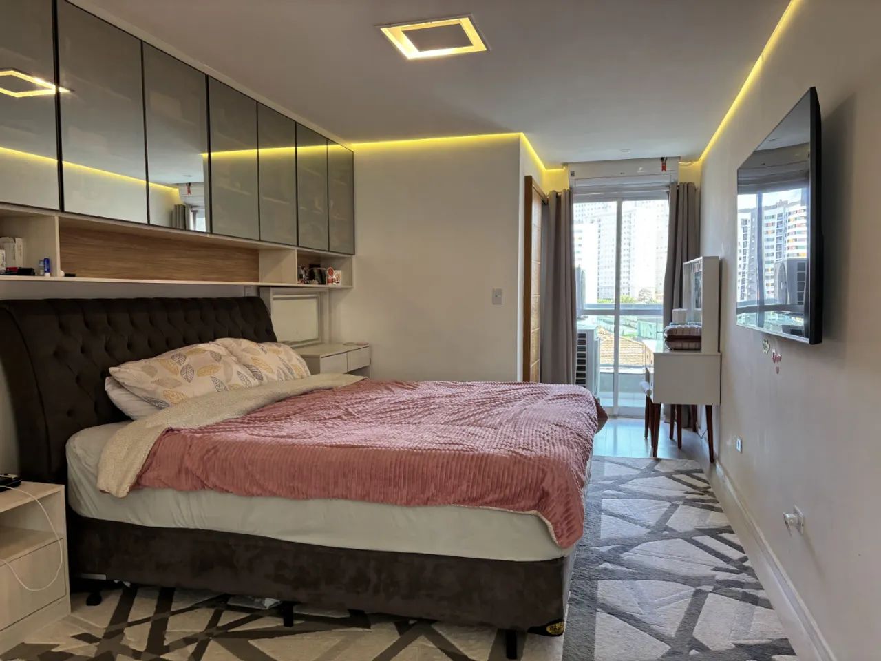 Casa para venda em Vila Roque com 3 quartos, sendo 2 suítes, 182m²