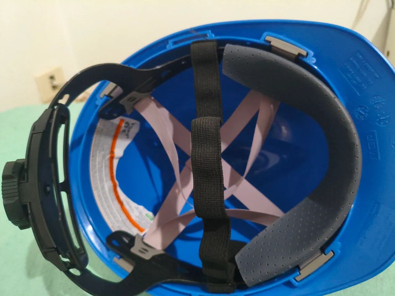 Capacete com carneira e jugular  - Foto 2