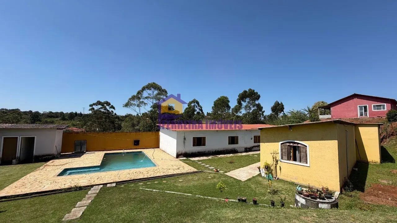 Ibiúna, chácara muito bem localizada com 2 casas - Foto 2