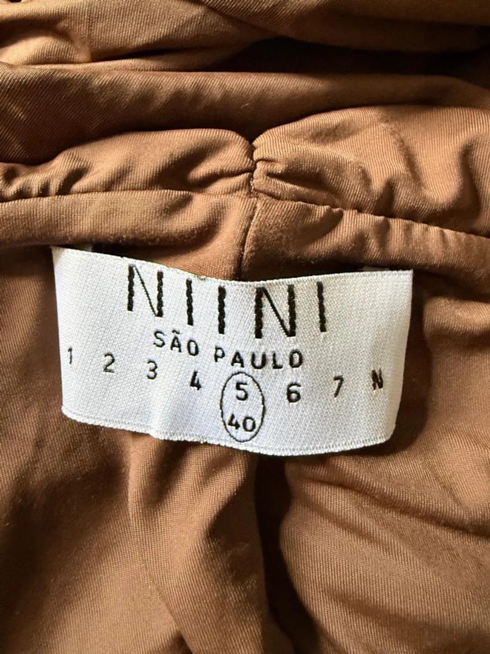 Blusa Niini marrom, tamanho 40 - Foto 5