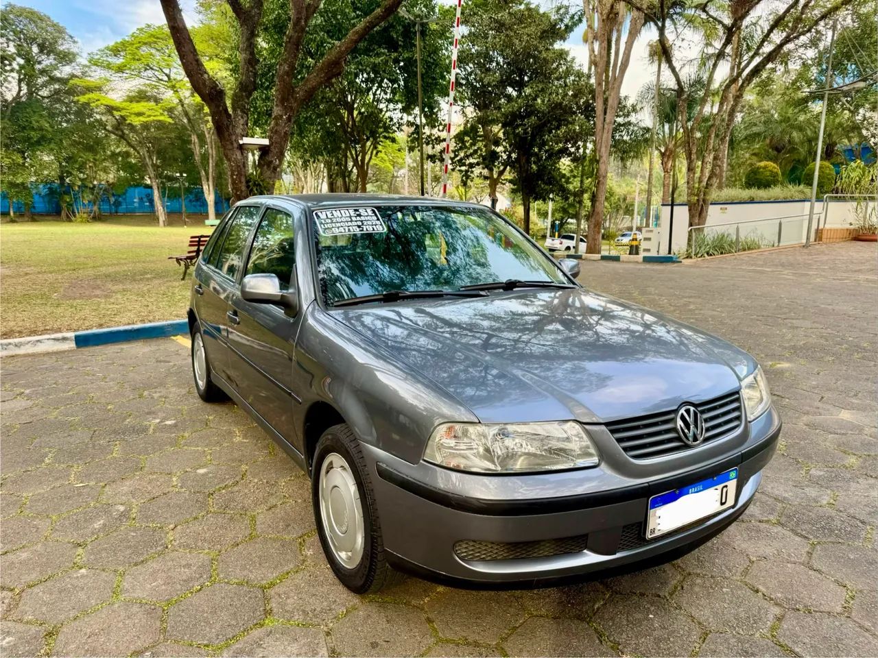 Volkswagen Gol Geração III Plus 1.0 MI 16V Gasolina Mec. 4P 2005