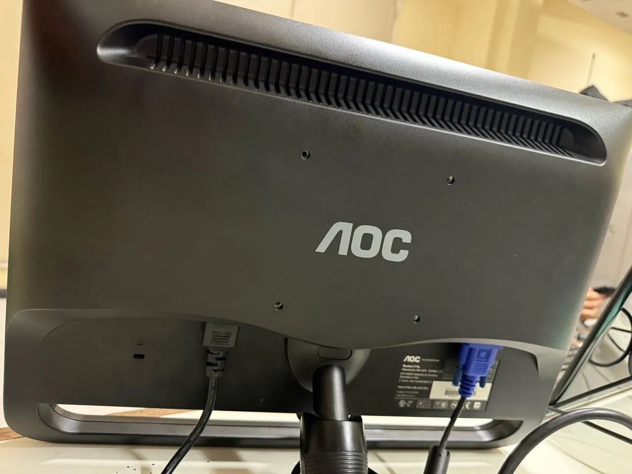 Monitor AOC F19L - Foto 3