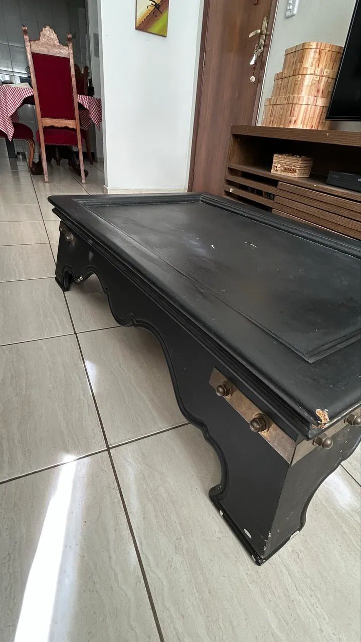 Mesa de Centro Estilo Rústico/Colonial em Madeira - Pintura Preta - Foto 2