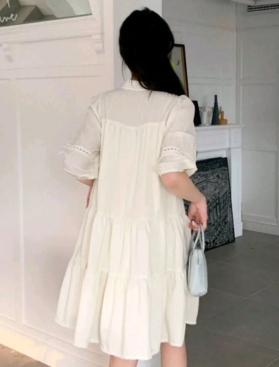 Vestido Soltinho Estilo Dazy Creme com Babados 125 Reais - Foto 2