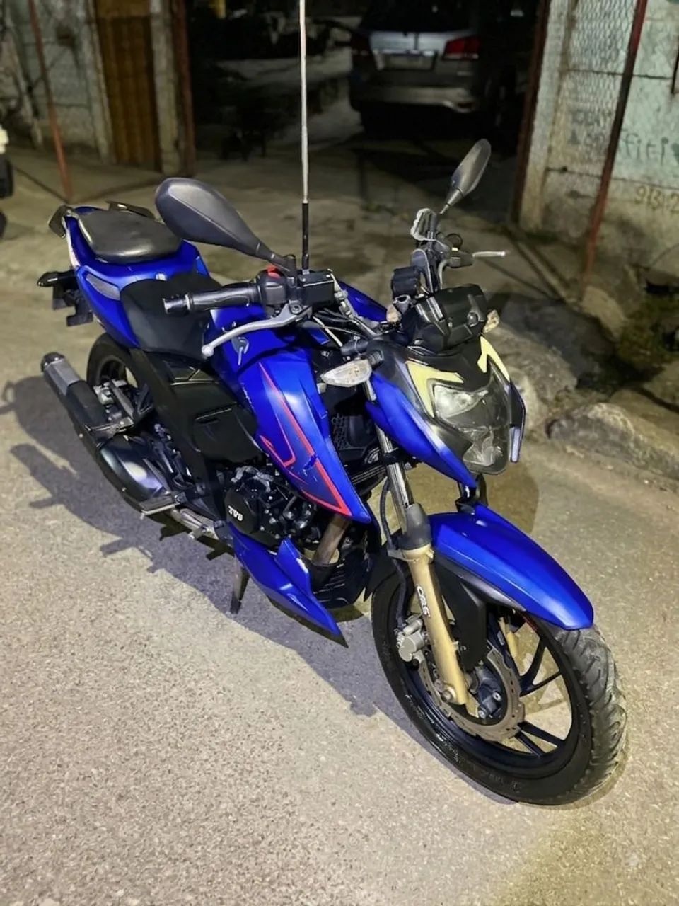TVS Apache RTR 200 - Foto 2