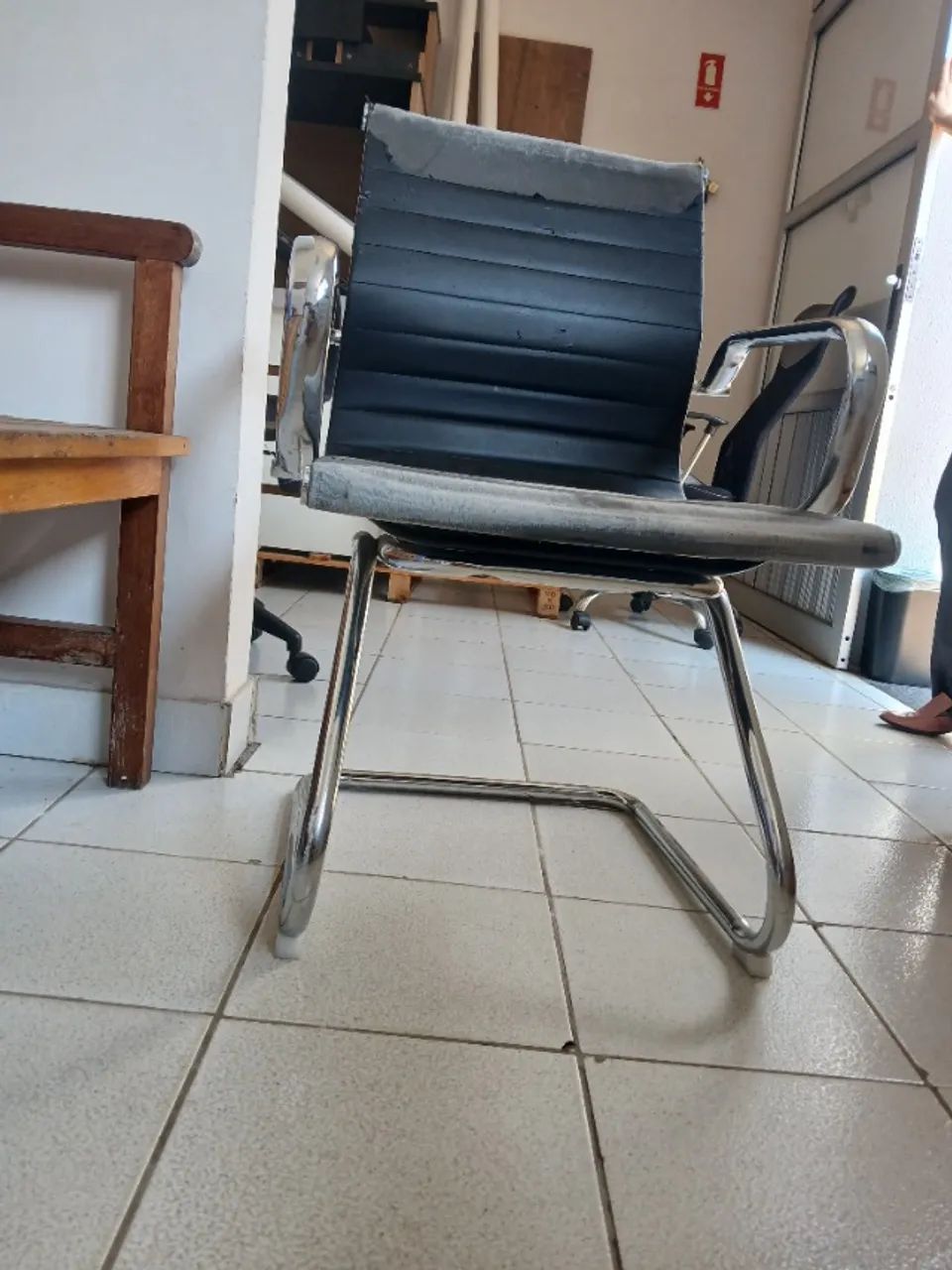 Cadeira de escritório - Foto 2