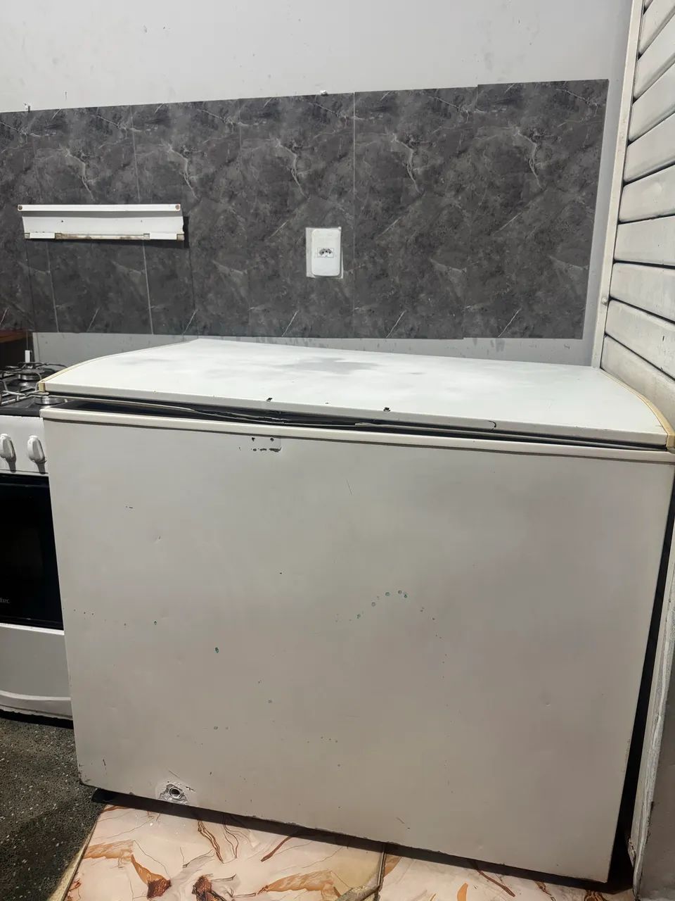 ? VENDE-SE FREEZER HORIZONTAL 1 PORTA ?  