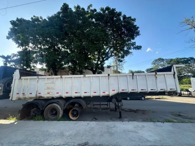 Carreta Semi Reboque Basculante Rossetti SRBA ST3.25 - 3 Eixos - Ano 2006/2007