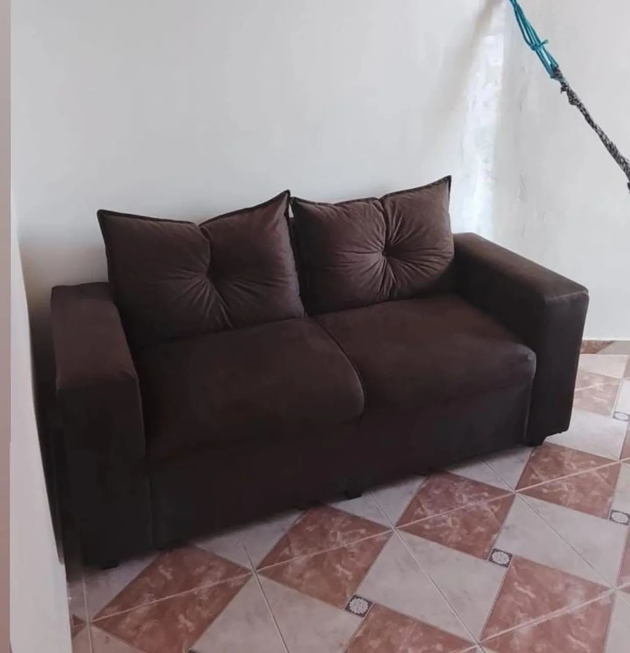 Sofá seme novo poucos dias de uso 