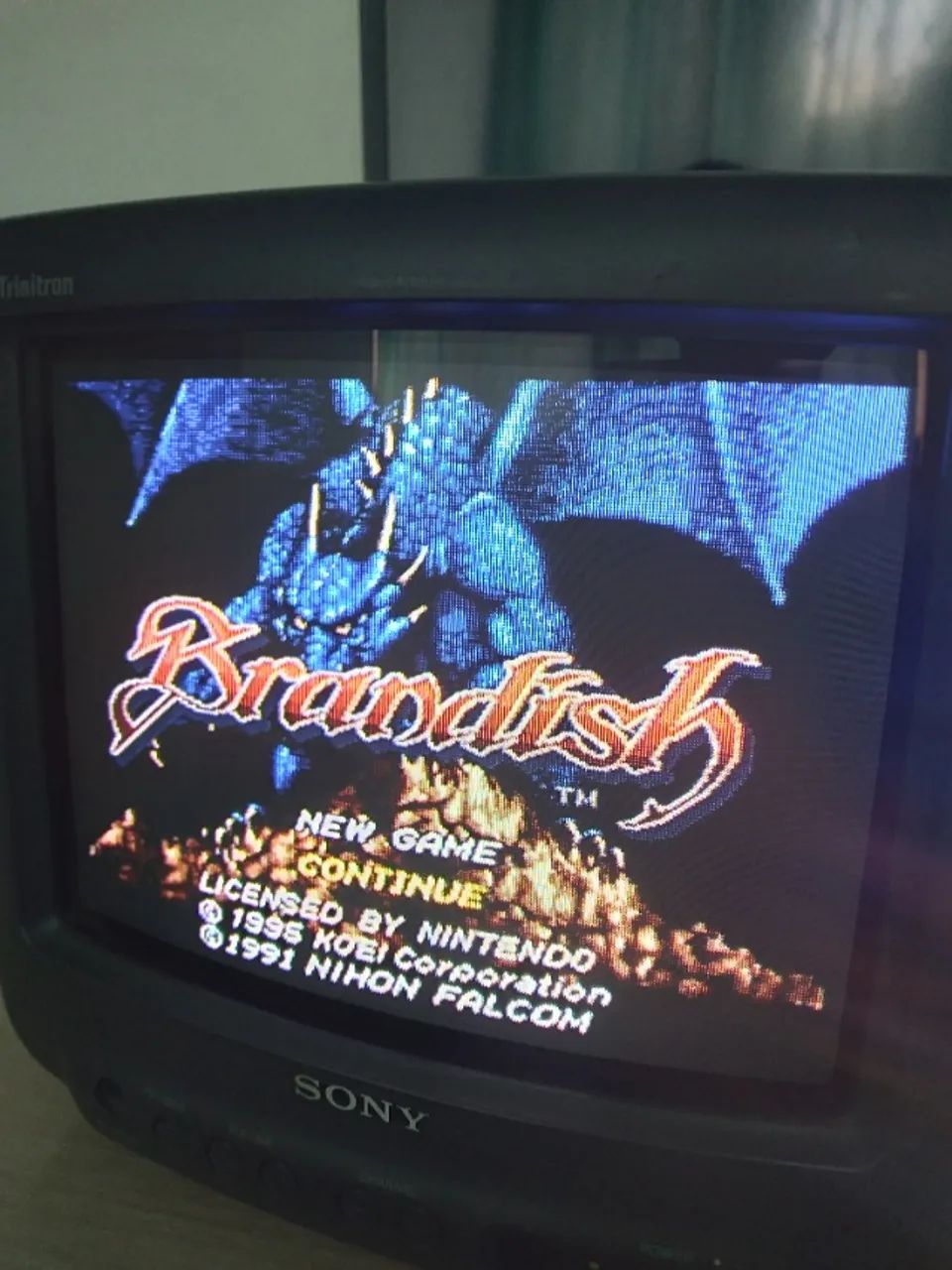 TV Tubo CRT Sony Trinitron KV 9PT20 modelo de 9 polegadas - Foto 3