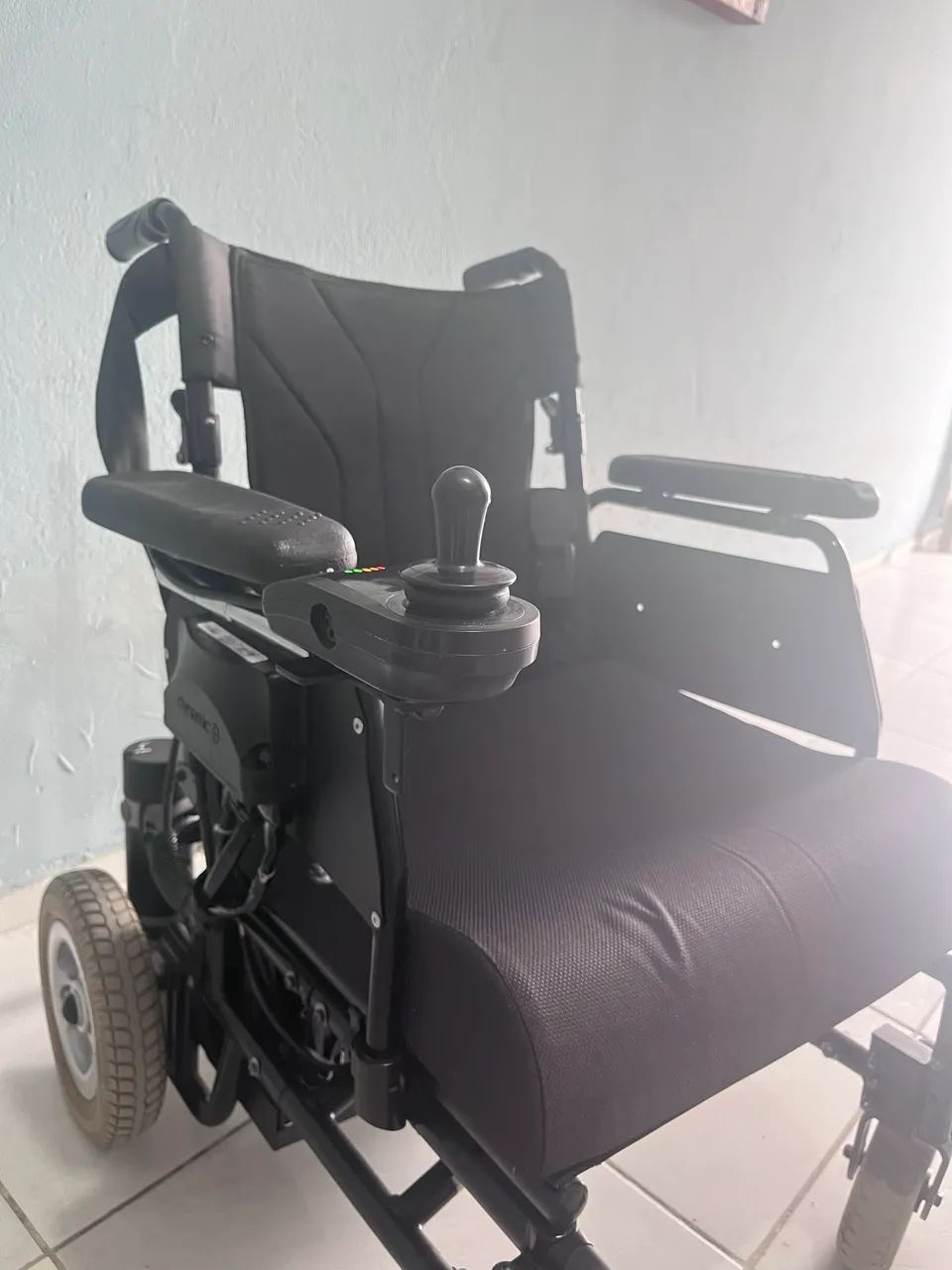 Cadeira de rodas motorizada