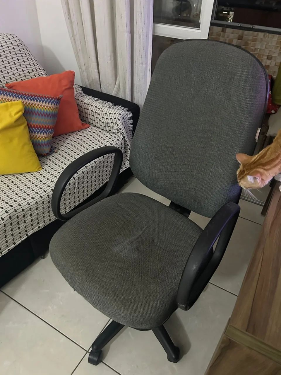 Cadeira de escritorio - Foto 2