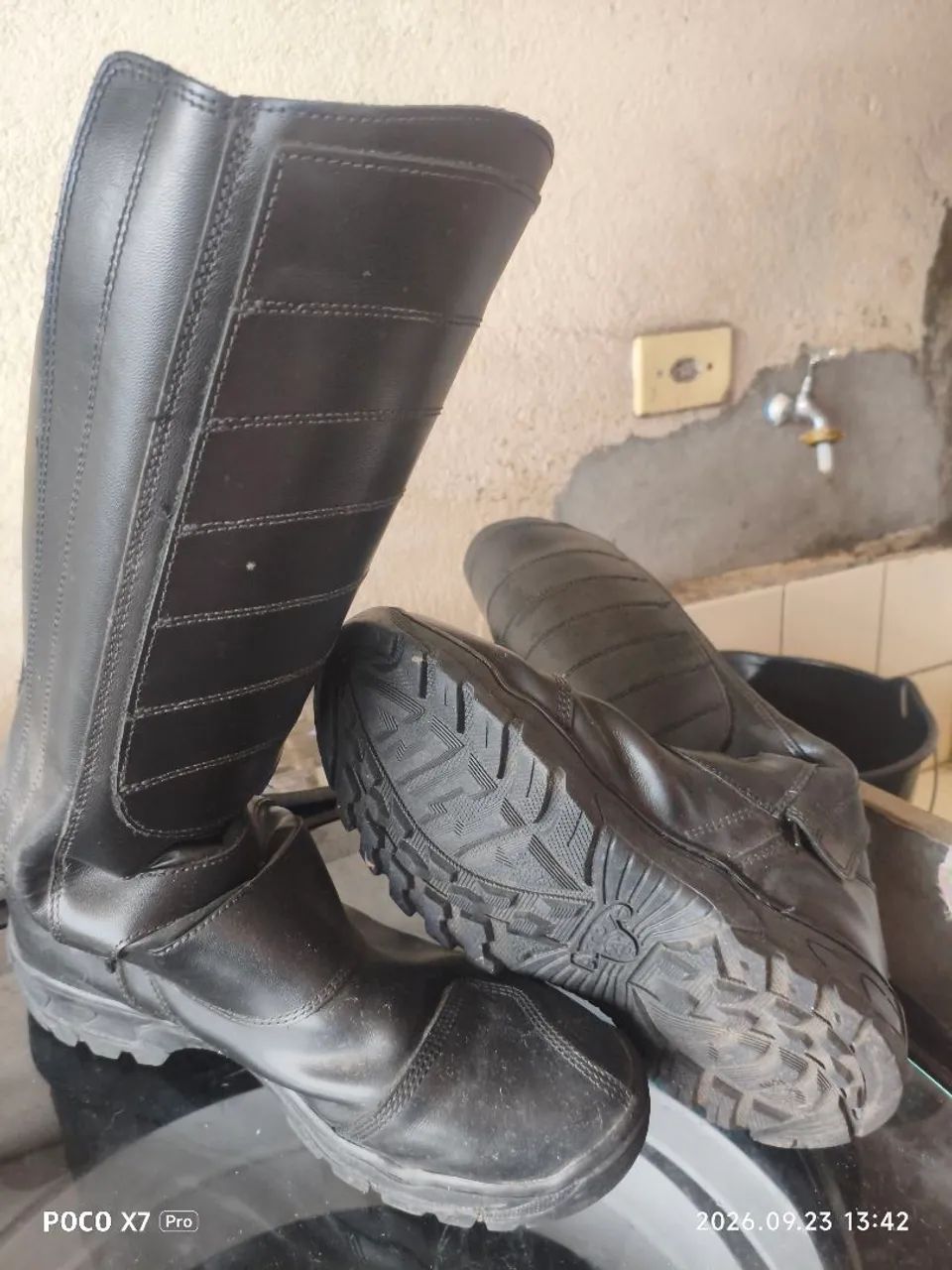 Bota cano alto bombeiro/moto - Foto 2