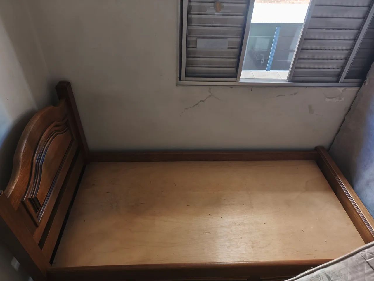 Cama solteiro madeira maciça 