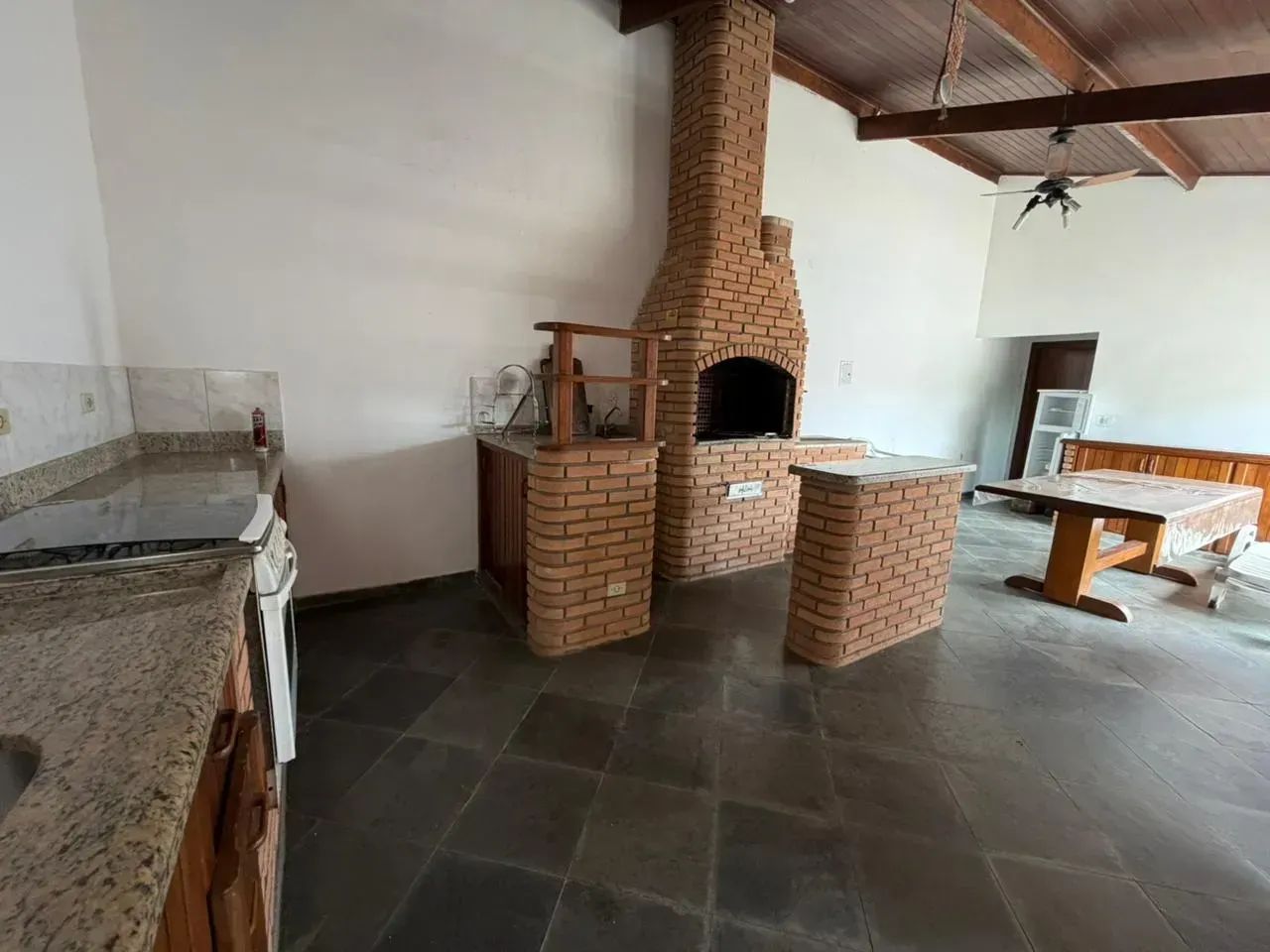 Chácara no condomínio com 3 quartos e piscina em Peruíbe. - Foto 3
