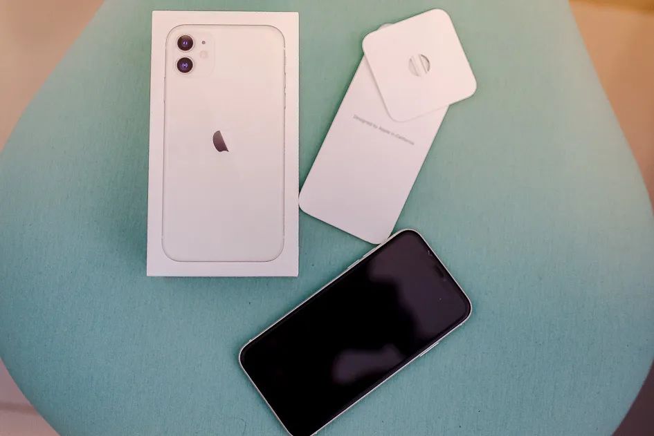 iPhone 11 64gb branco - Celulares e Smartphones - Vila Brasílio