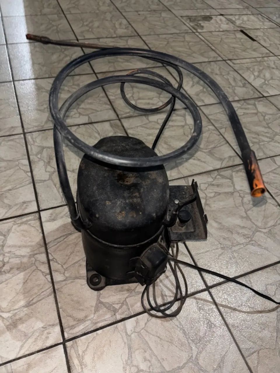 Compressor Tecunseh AK 100DS 18- 127v - Foto 2