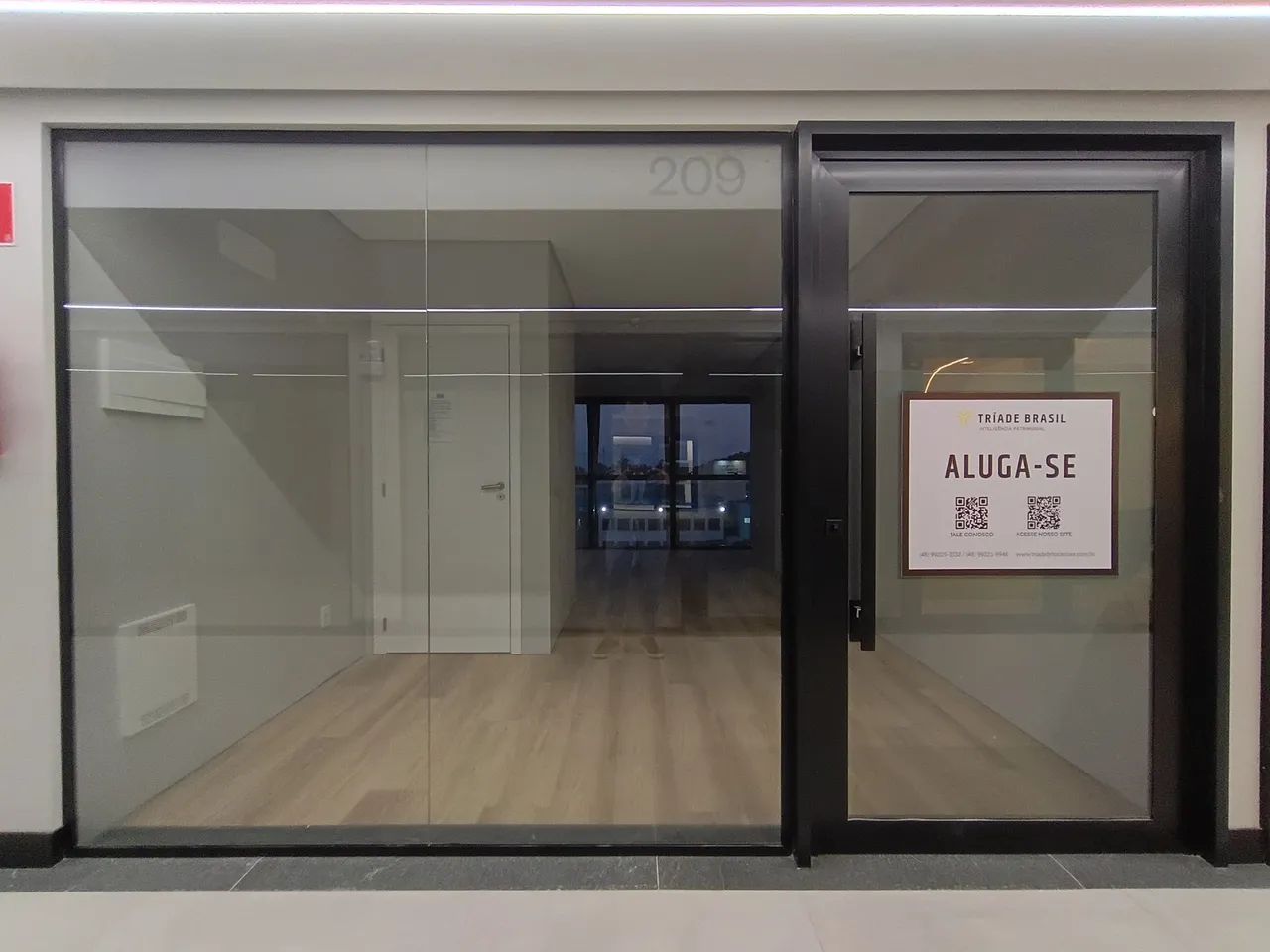Sala comercial para área da Saúde 