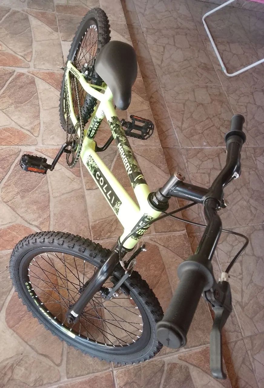 Bicicleta Infantil Colli MaxBoy Aro 20 - Estado de Nova