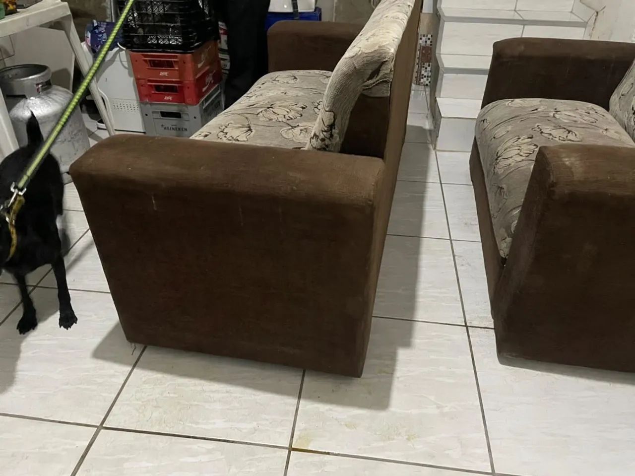 Sofá de 2 lugares e de 3 lugares (obs: os dois por 350) - Foto 2