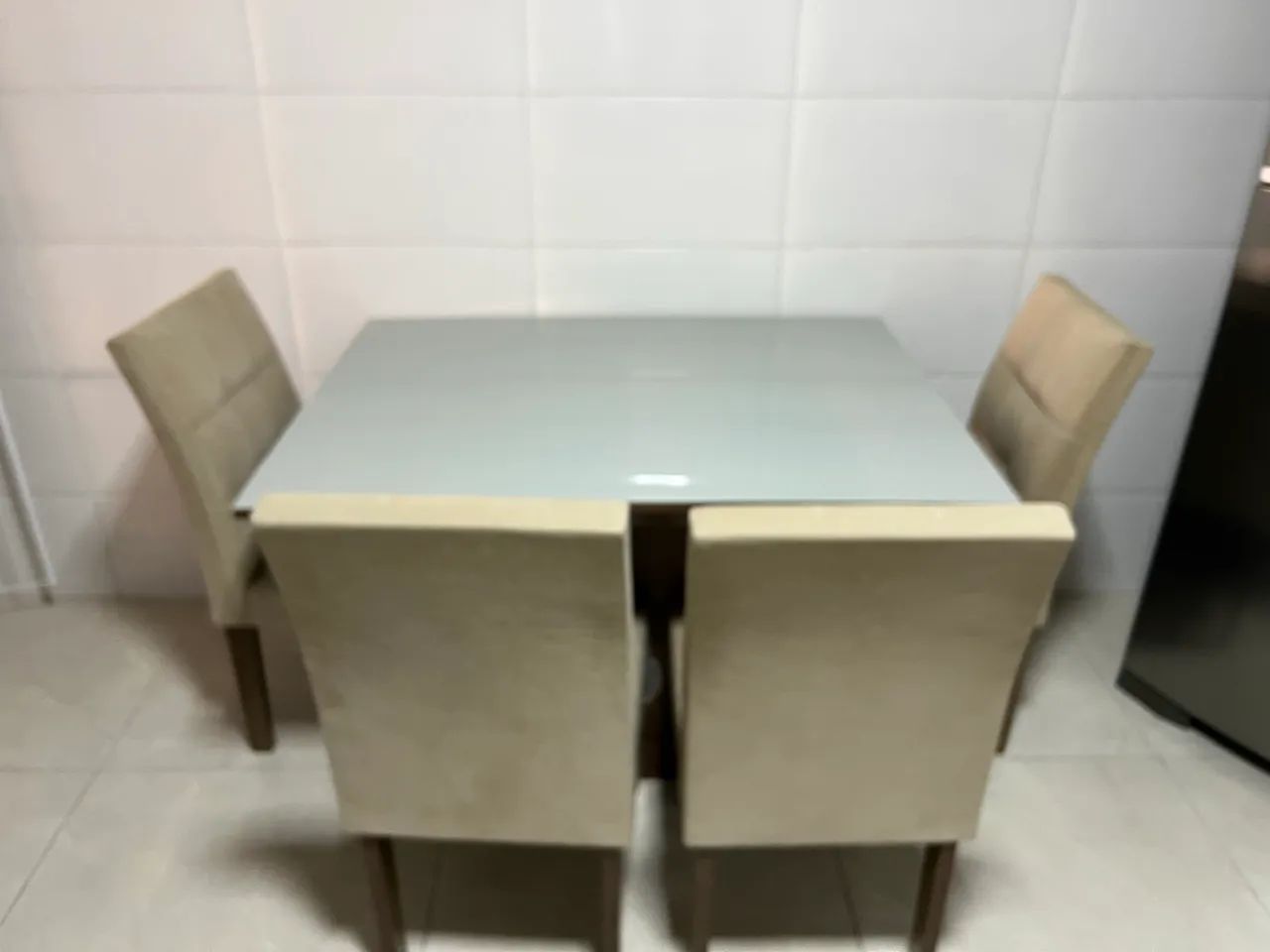 Mesa de jantar de madeira - Foto 3