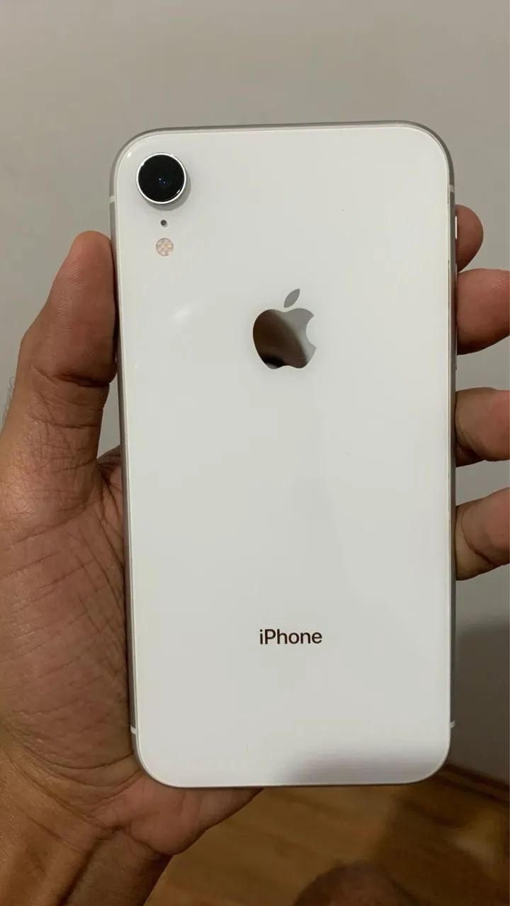 iPhone XR 64GB BRANCO
