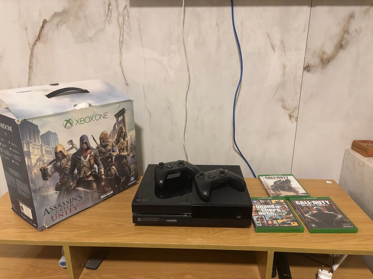 Xbox One com 2 Controles e Jogos Originais - Foto 3