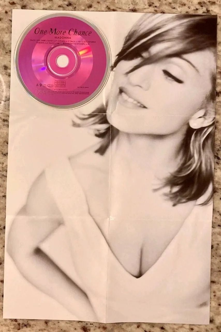 Madonna CD Single Importado UK Edition One More Chance com Pôster  - Foto 2