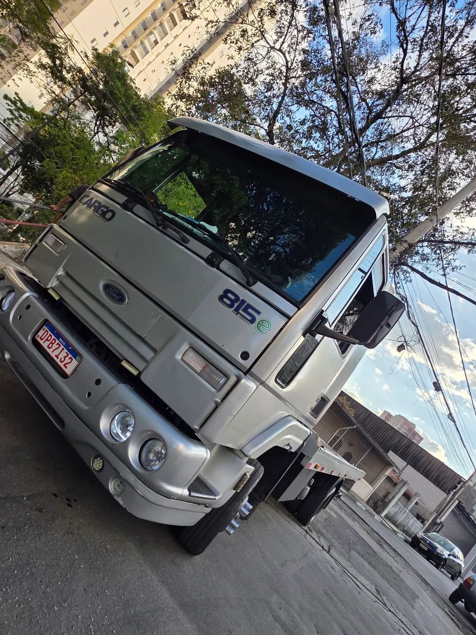 Ford cargo 815 e todo revisado 