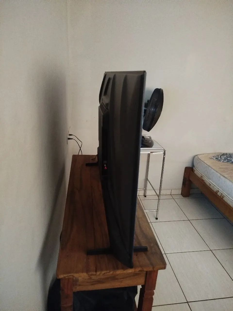 VENDO TV SMART 50 POLEGADAS HISENSE  - Foto 3