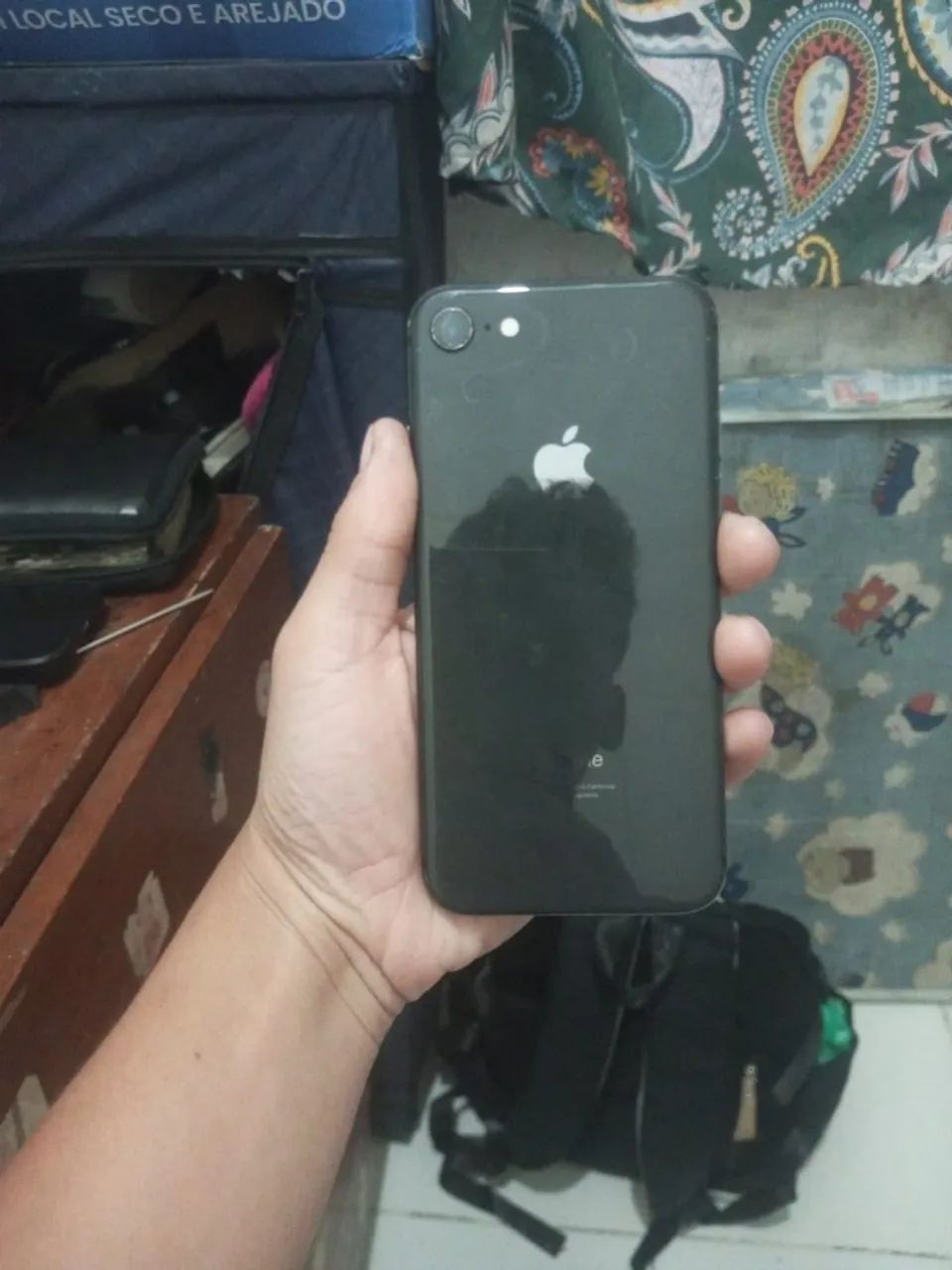 iPhone 8 normal 100% original com caixa e cabo  - Foto 5