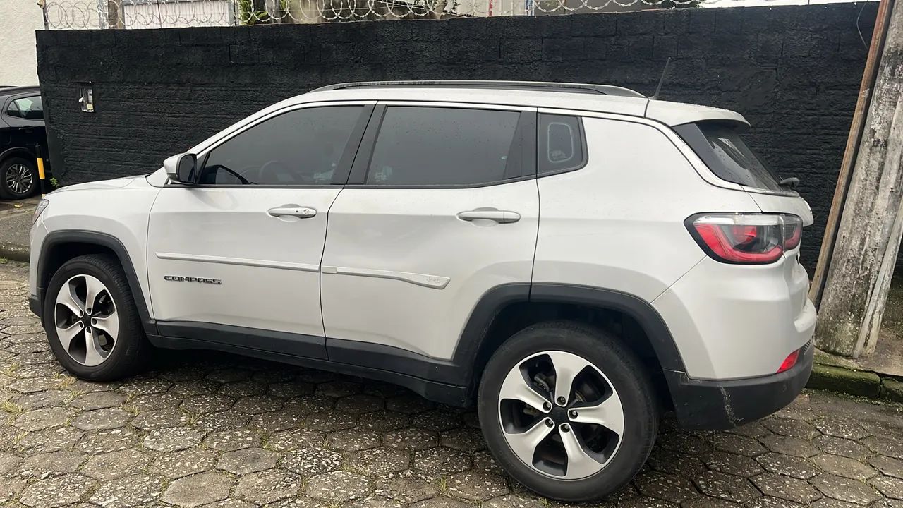 Jeep Compass Longitude 2.0 4X2 Flex 16V Aut. 2018 - Foto 4