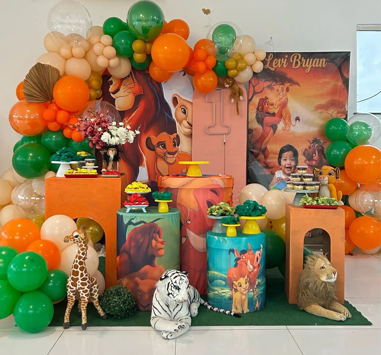 Decoração tema rei leão 