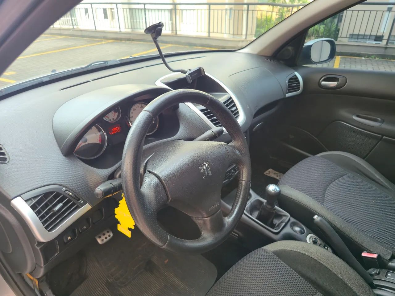 Peugeot 207 XS 1.6 Flex 16V 5p, foto 8 de 11