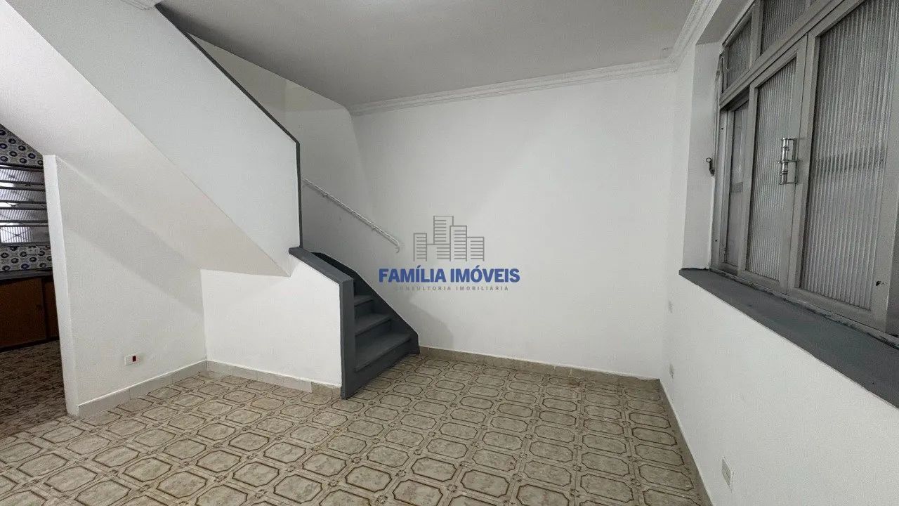 Sobrado para alugar com 2 quartos na Ponta da Praia Santos SP - Foto 2